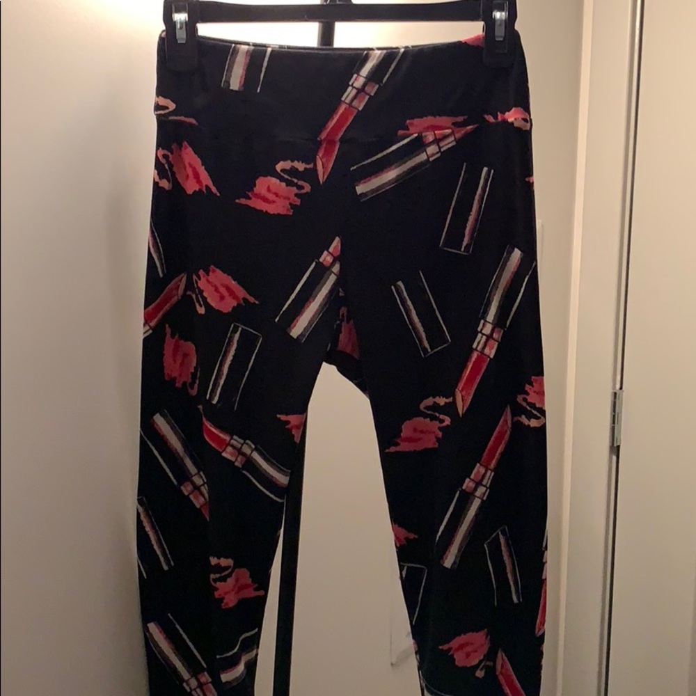 Lularoe One Size Lipstick Legging